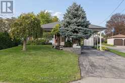 10 SUNICREST BOULEVARD | Clarington Ontario | Slide Image Three