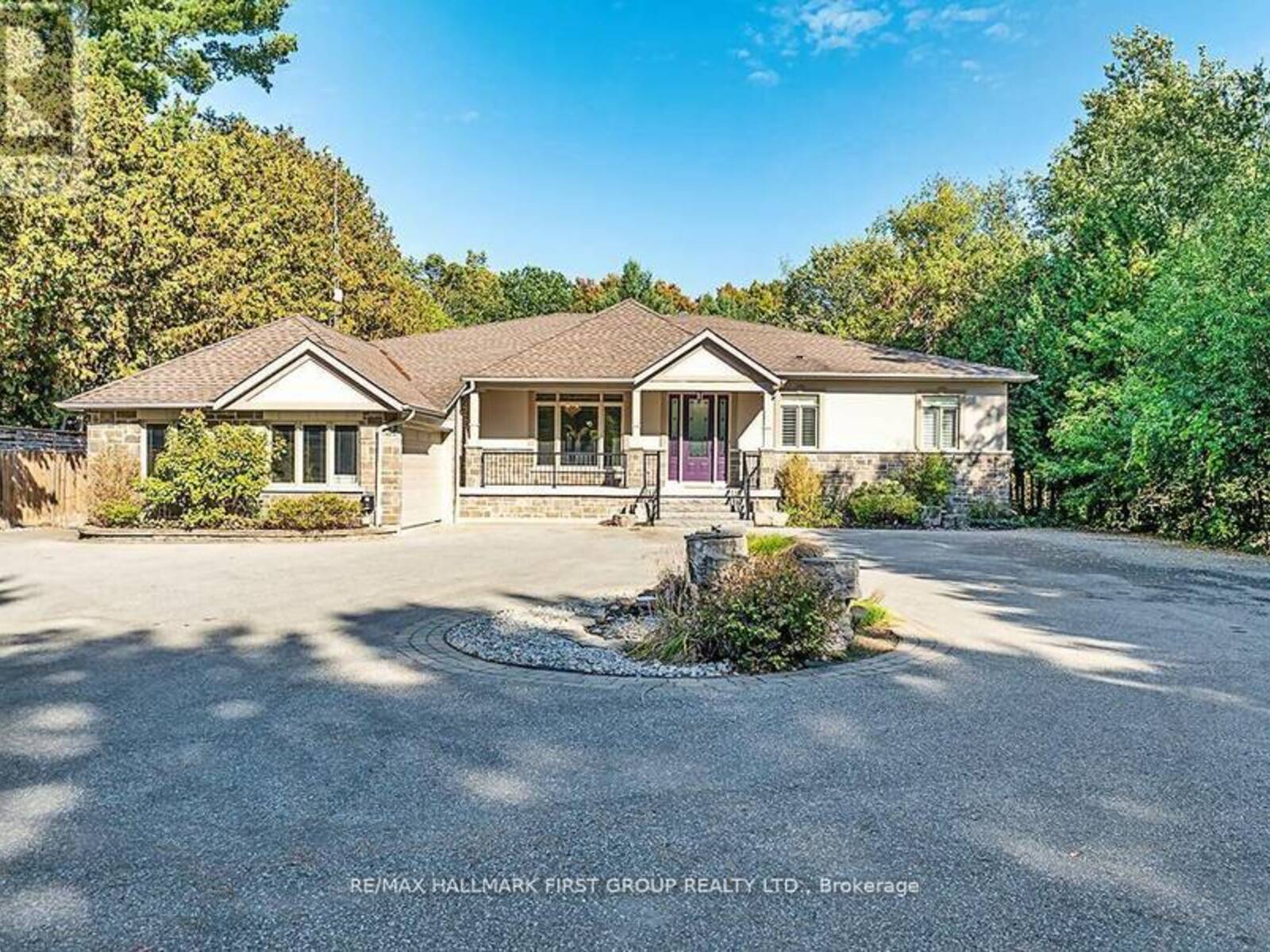 15 SHEPHERD ROAD, Whitby, Ontario L1M 1G8