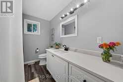 4 HARBOURVIEW CRESCENT | Prince Edward Ontario | Slide Image Eleven