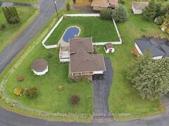 106 BURNS AVENUE Quinte West Ontario, K8N 4Z2