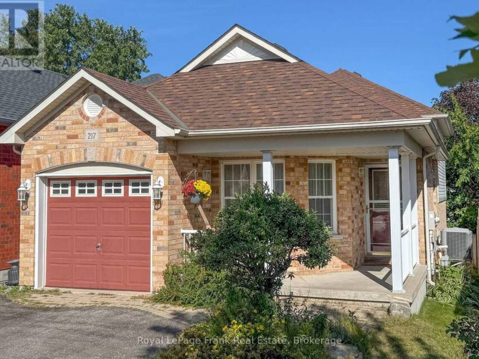 217 CORNISH DRIVE, Clarington, Ontario L1E 3H4