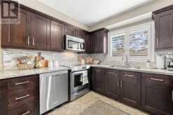 250 GLEN HILL DRIVE | Whitby Ontario | Slide Image Four