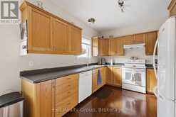 15 EVERGREEN COURT | Belleville Ontario | Slide Image Ten