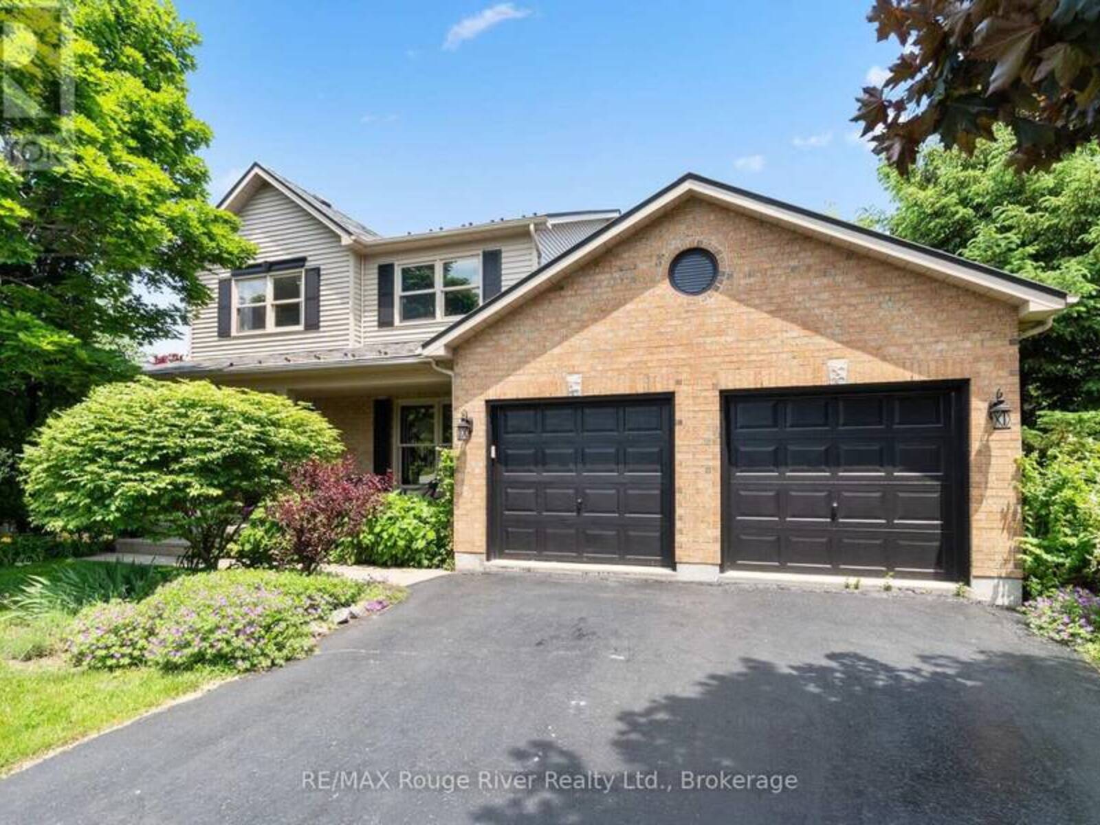 3 GIBSON PLACE, Port Hope, Ontario L1A 4G8