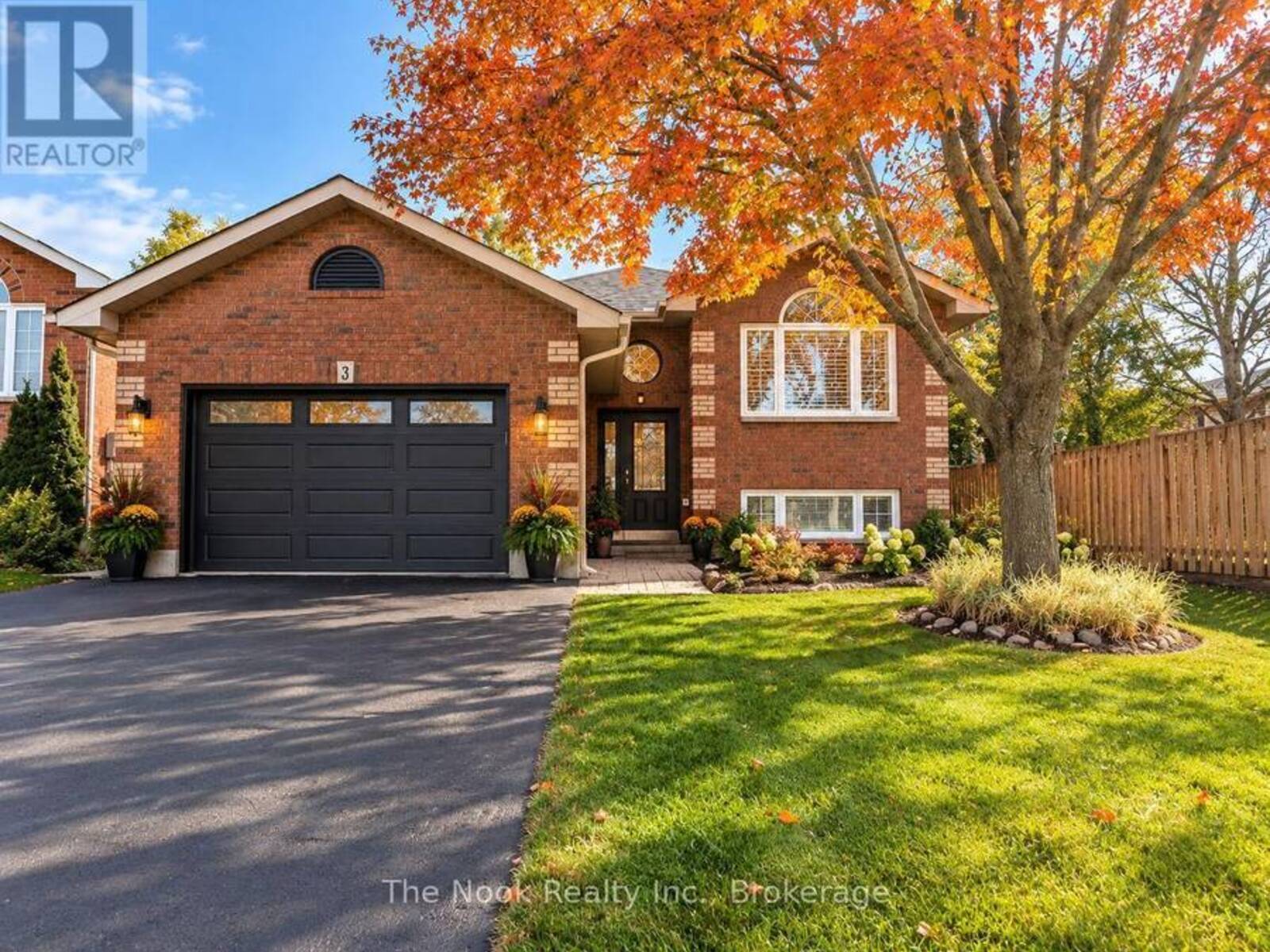 3 MIDLAND DRIVE, Lindsay, Ontario K9V 6B9