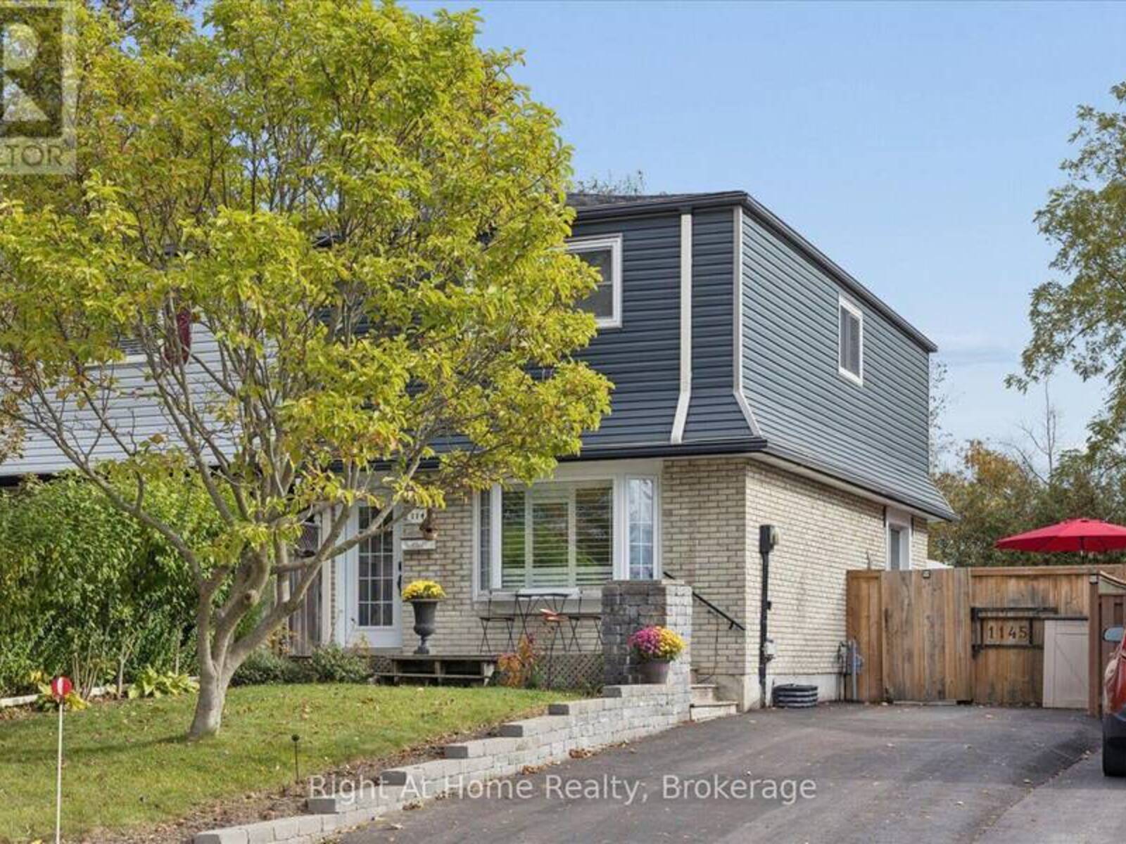 1145 VALLEY COURT, Oshawa, Ontario L1J 3M4