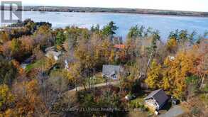 34 CLIFFSIDE DRIVE | Selwyn Ontario | Slide Image Five
