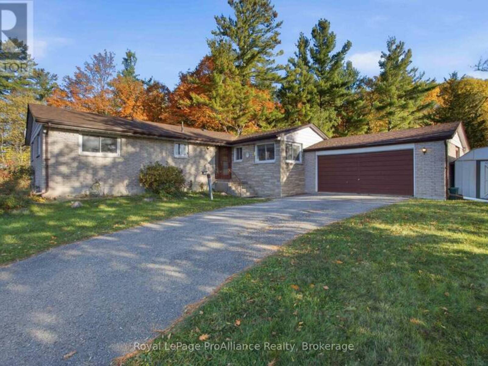 1347 STOCKDALE ROAD, Quinte West, Ontario K8V 5P6