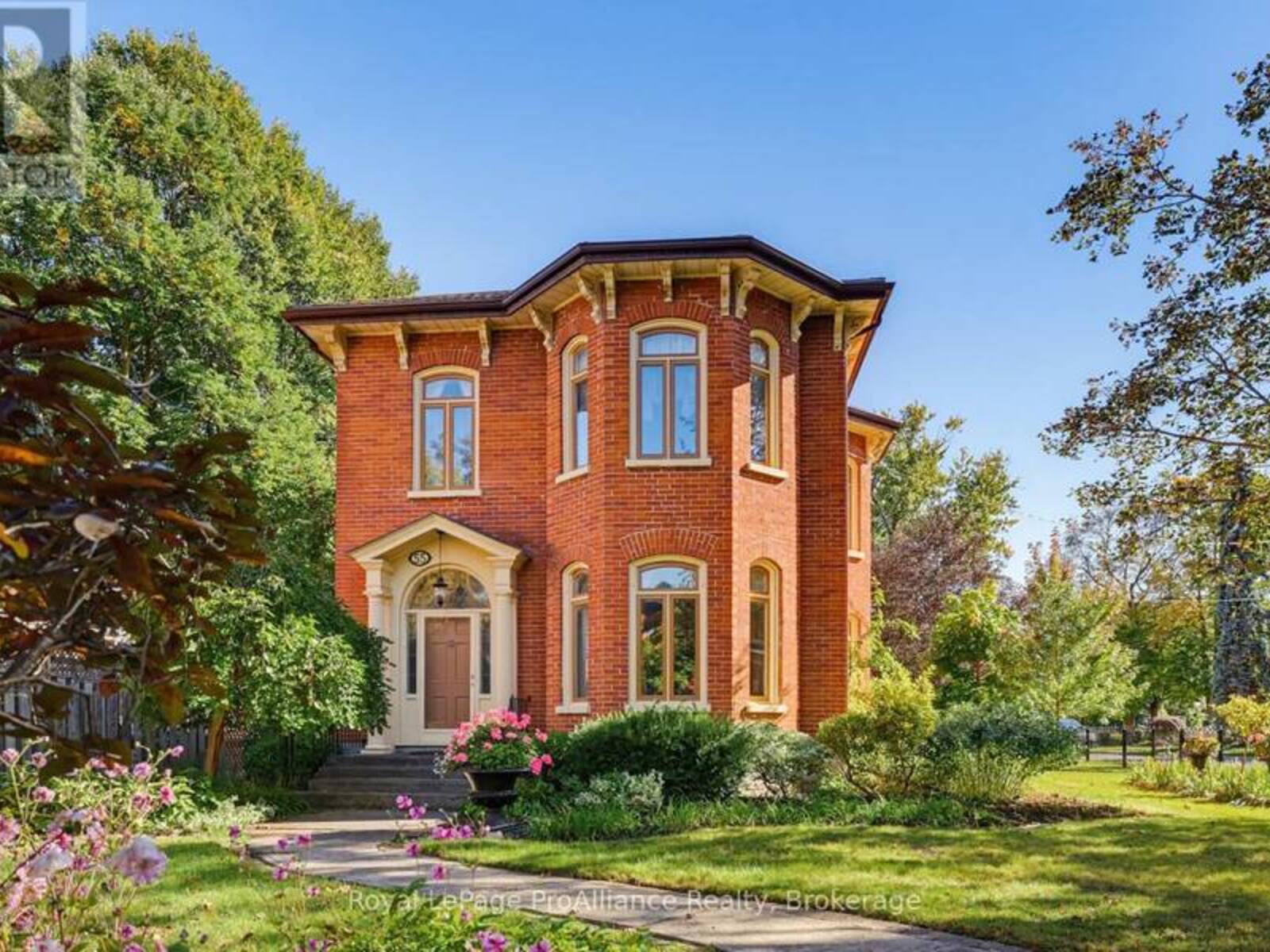 55 QUEEN STREET, Belleville, Ontario K8N 1T8