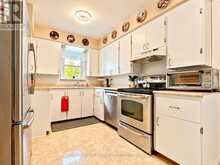 30 COVE ROAD | Fenelon Falls Ontario | Slide Image Nine
