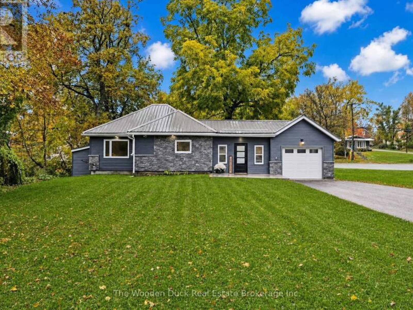 33 VICTORIA STREET, Asphodel-Norwood, Ontario K0L 2V0