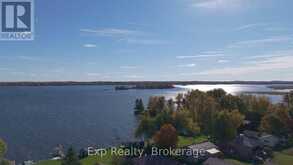 247 LAKESHORE DRIVE | Bobcaygeon Ontario | Slide Image Six