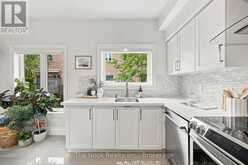 32 HARBOURVIEW CRESCENT | Toronto Ontario | Slide Image Eighteen