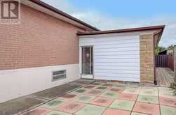 879 ANTONIO STREET | Pickering Ontario | Slide Image Thirty-one