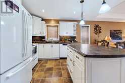 39 GREEN ARBOUR WAY | Lindsay Ontario | Slide Image Thirteen
