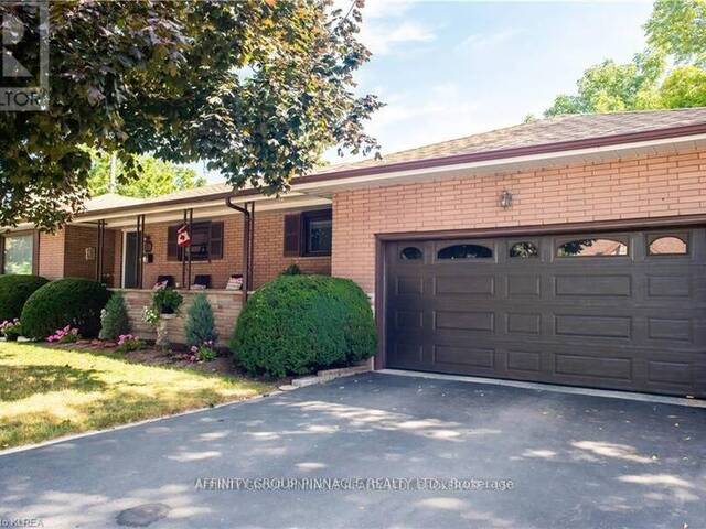 30 ADELAIDE STREET S Lindsay Ontario, K9V 3J7 - 5 Bedrooms Home For Sale