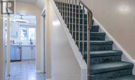22 PEACHTREE PLACE | Vaughan Ontario | Slide Image Sixteen