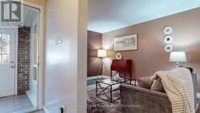 22 PEACHTREE PLACE | Vaughan Ontario | Slide Image Three