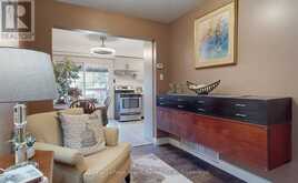 22 PEACHTREE PLACE | Vaughan Ontario | Slide Image Nine