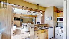 18 LAKEVIEW BOULEVARD | Kawartha Lakes Ontario | Slide Image Eleven