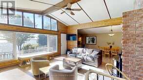 18 LAKEVIEW BOULEVARD | Kawartha Lakes Ontario | Slide Image Thirteen