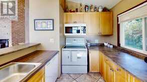 18 LAKEVIEW BOULEVARD | Kawartha Lakes Ontario | Slide Image Nine