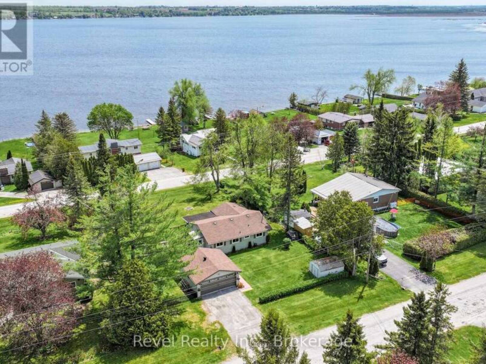 133 VICTORIA DRIVE E, Kawartha Lakes, Ontario K0M 1G0