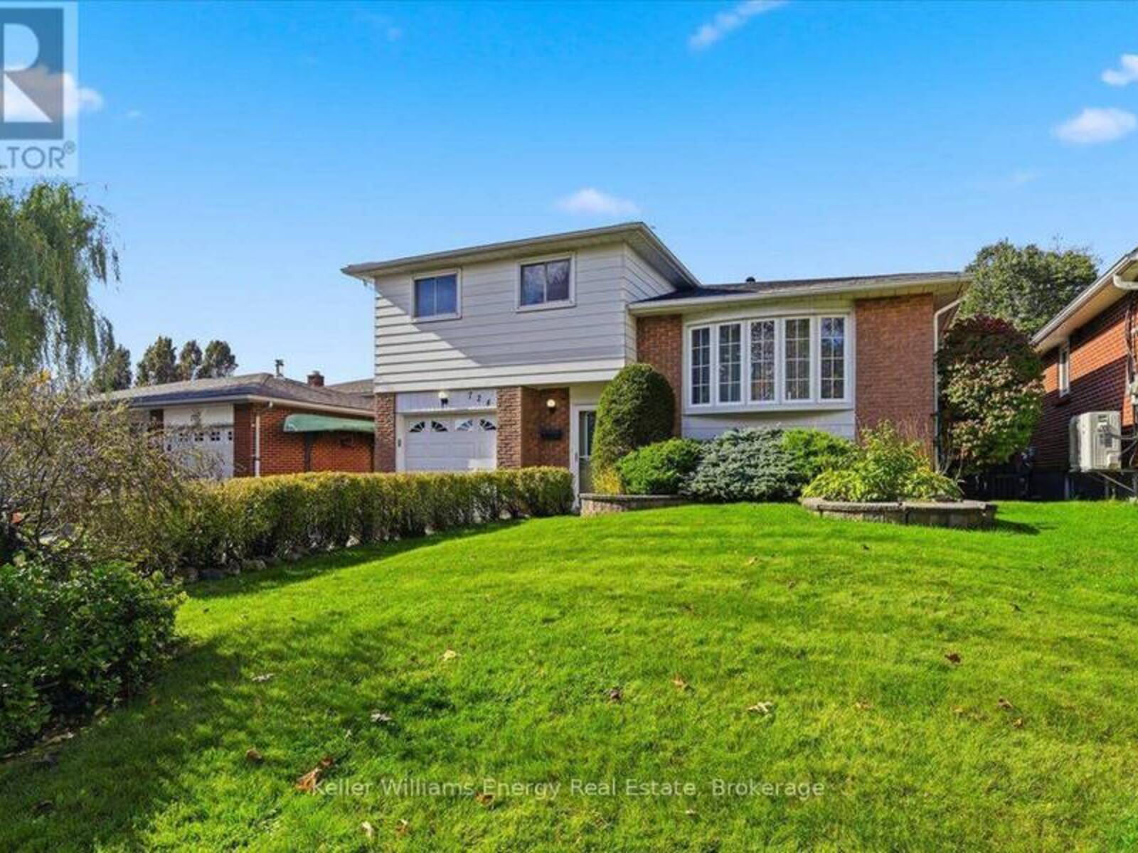 724 CLIFTON DRIVE, Oshawa, Ontario L1G 2Z1