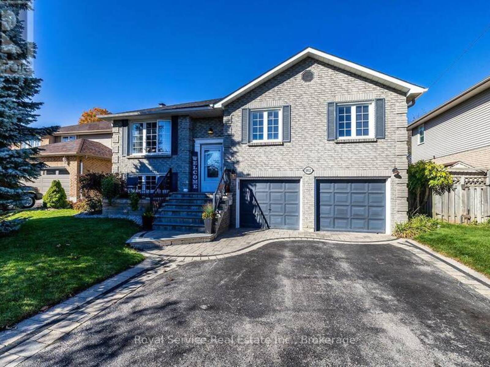 102 FOXHUNT TRAIL, Clarington, Ontario L1E 1C9