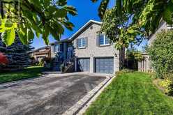 102 FOXHUNT TRAIL | Clarington Ontario | Slide Image Two
