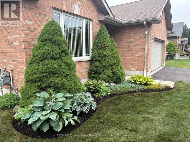 4 ALGONQUIN AVENUE Brighton Ontario, K0K 1H0 - 3 Bedrooms Home For Sale