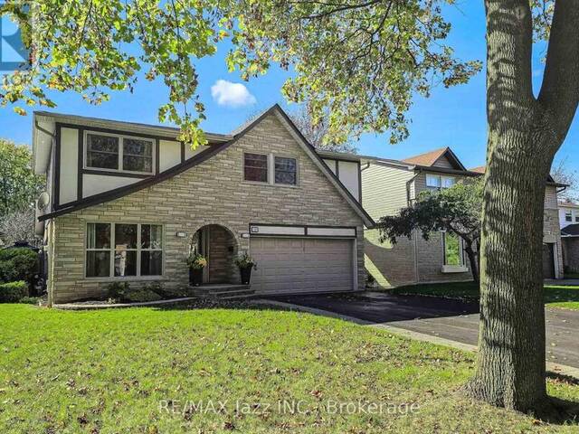 10 TRINITY CRESCENT Whitby Ontario, L1N 6L2 - Property For Sale