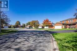 5 SOUCH COURT | Clarington Ontario | Slide Image Three