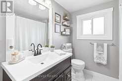 17 MOHAWK DRIVE | Lindsay Ontario | Slide Image Eighteen