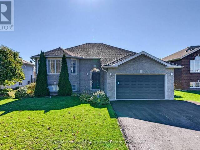 53 LAKE BREEZE COURT Prince Edward Ontario, K0K 3L0 - 5 Bedrooms Home For Sale