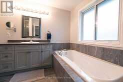 66 FARMINGTON CRESCENT | Belleville Ontario | Slide Image Eight