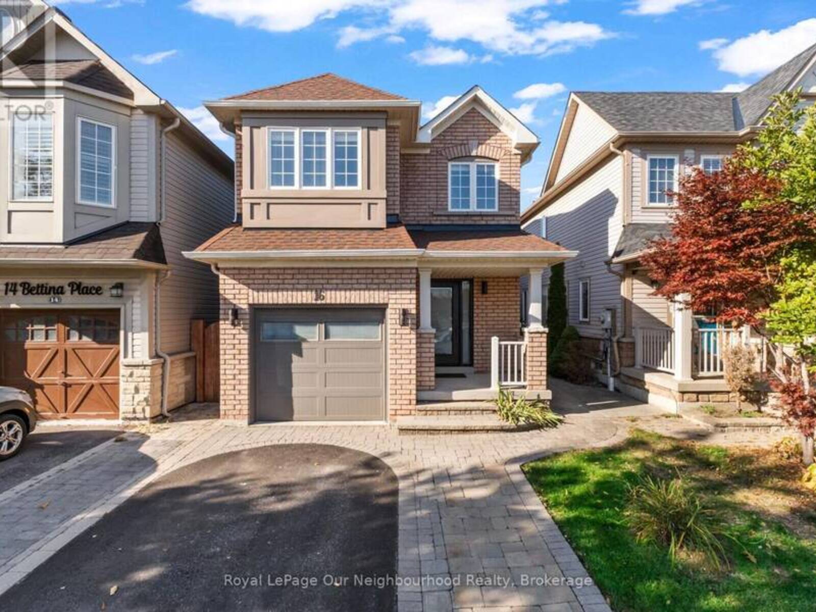 16 BETTINA PLACE, Whitby, Ontario L1P 1R4
