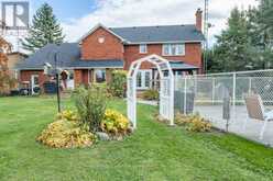 35 GRANT DRIVE | Kawartha Lakes Ontario | Slide Image Ten