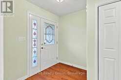 6 HEMLOCK CRESCENT | Belleville Ontario | Slide Image Five