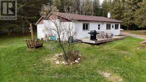 1046 DETLOR ROAD | Bancroft Ontario | Slide Image Four