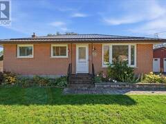 29 BARRY ROAD Quinte West Ontario, K8V 0M3
