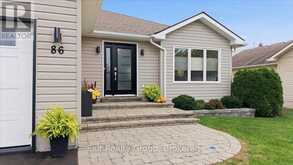 86 SANDBANKS COURT | Prince Edward Ontario | Slide Image Four