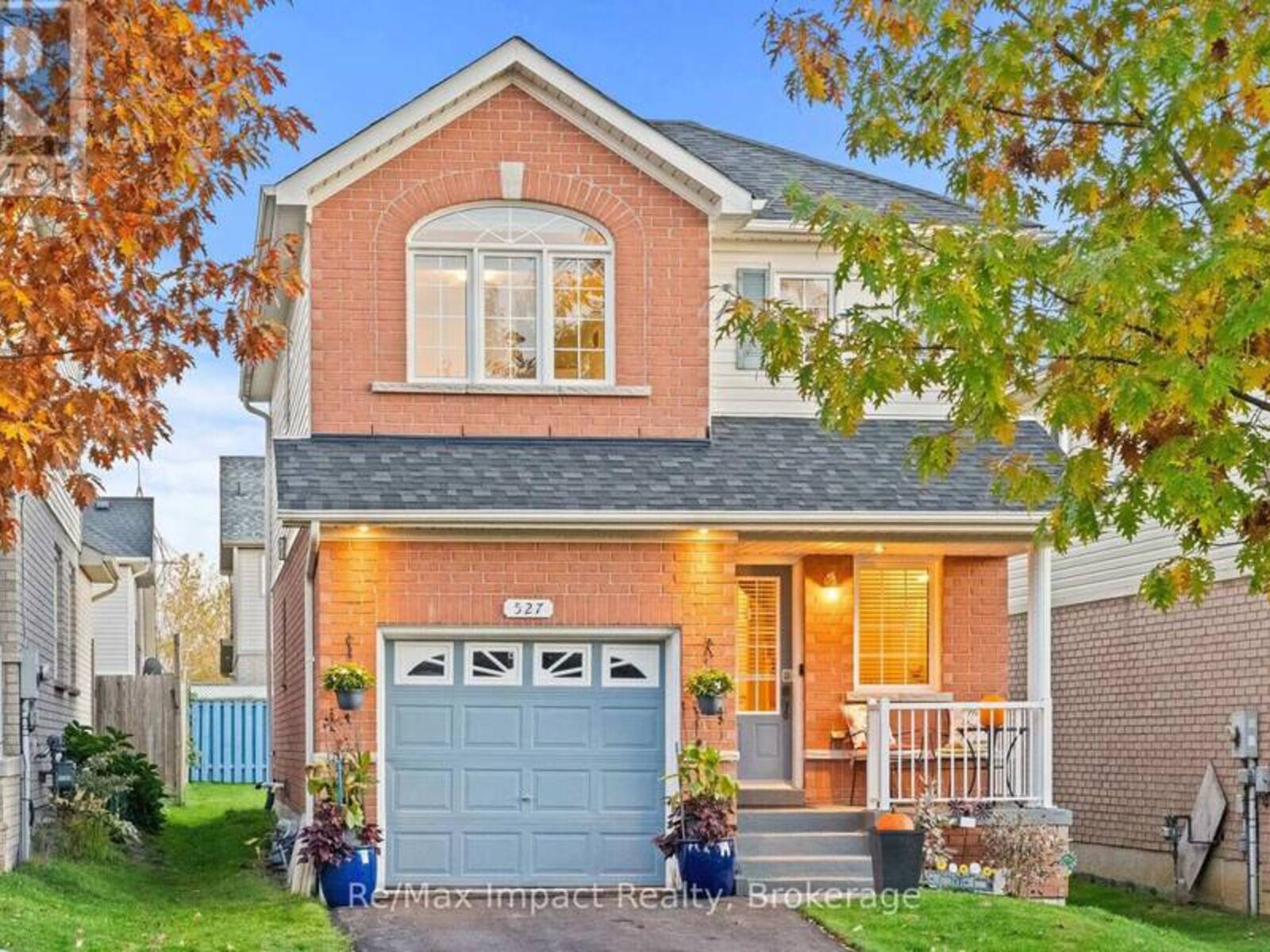 527 FALCONRIDGE DRIVE, Oshawa, Ontario L1K 0C1