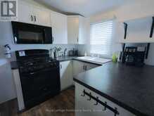 486 COUNTY RD 18- 9 CHERRY BEACH LANE | Prince Edward Ontario | Slide Image Seven