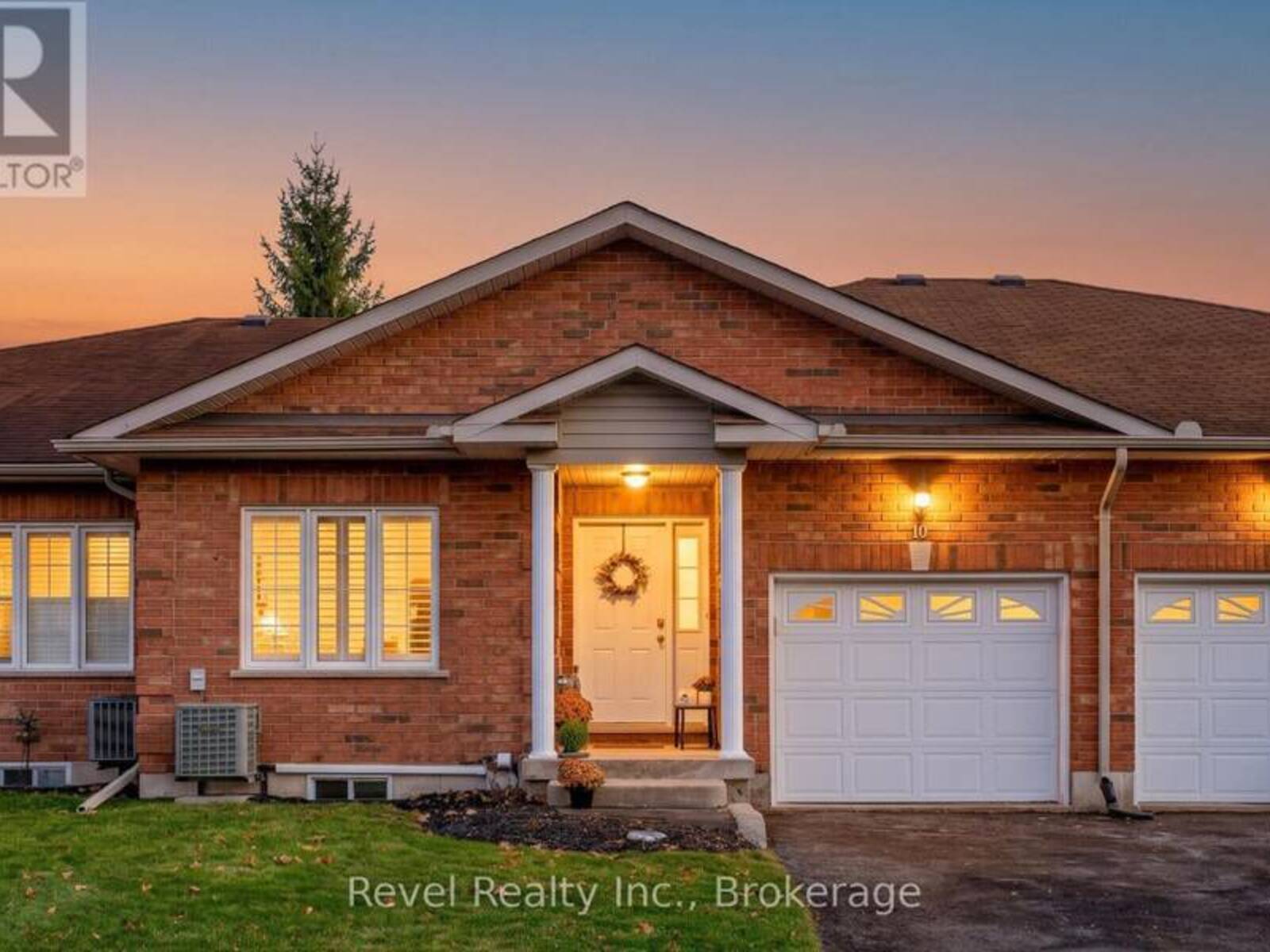 10 - 111 COLBORNE STREET, Fenelon Falls, Ontario K0M 1N0