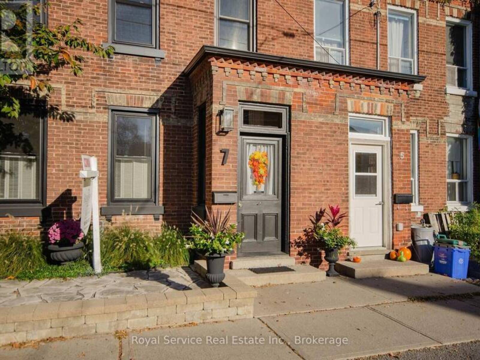 7 BRAMLEY STREET N, Port Hope, Ontario L1A 3K7