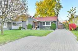 40 ELIZABETH CRESCENT | Belleville Ontario | Slide Image Two