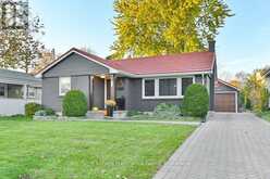 40 ELIZABETH CRESCENT | Belleville Ontario | Slide Image Three