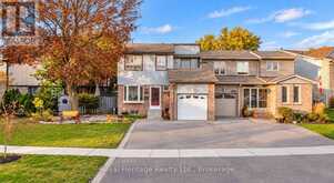 1795 BRONTE SQUARE | Pickering Ontario | Slide Image Three