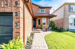 923 LAVIS COURT | Oshawa Ontario | Slide Image Two